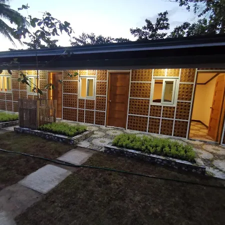 Tambayan Rooms And Cottages By Sms Hospitality Carmen  Exterior photo